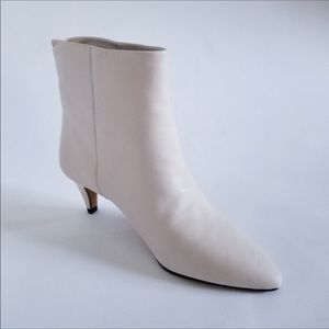 Dolce Vita Kitten heel booties